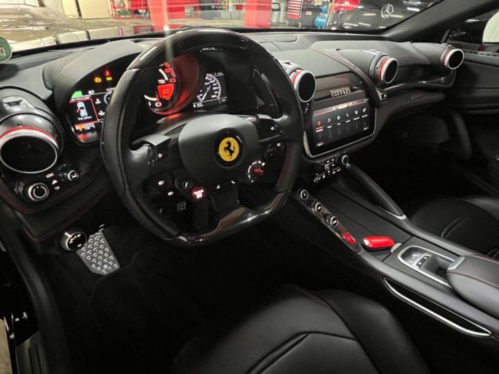 Ferrari GTC4 Lusso V12 6.3 689 Ch * Noir Titanio Métallisé 360° Carbon LIFT Céramic Sièges Sports Et Chauffants Garantie 12 Prémium Noire - 8