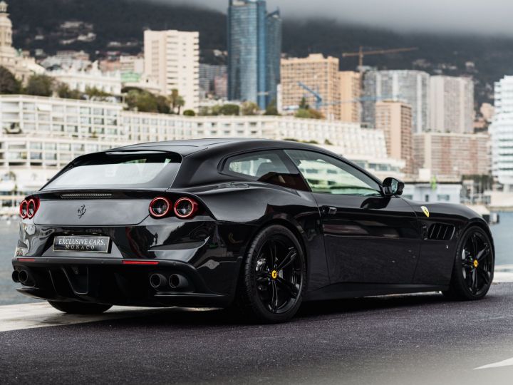 Ferrari GTC4 Lusso V12 690 CV - MONACO Noir Daytona - 42