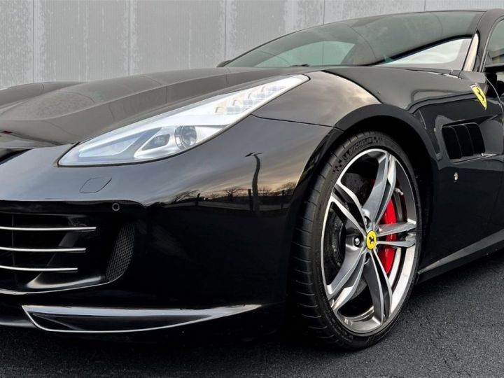 Ferrari GTC4 Lusso V12 * LIFT * TOIT PANORAMIQUE * AFFICHAGE PASSAGER * CAMERA DOUBLE VUE * GARANTIE 12 MOIS Noir Nero - 25