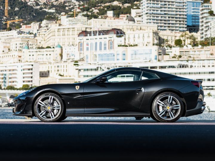 Ferrari Portofino 3.9 GT TURBO V8 600 CV - MONACO Noir Metal - 8