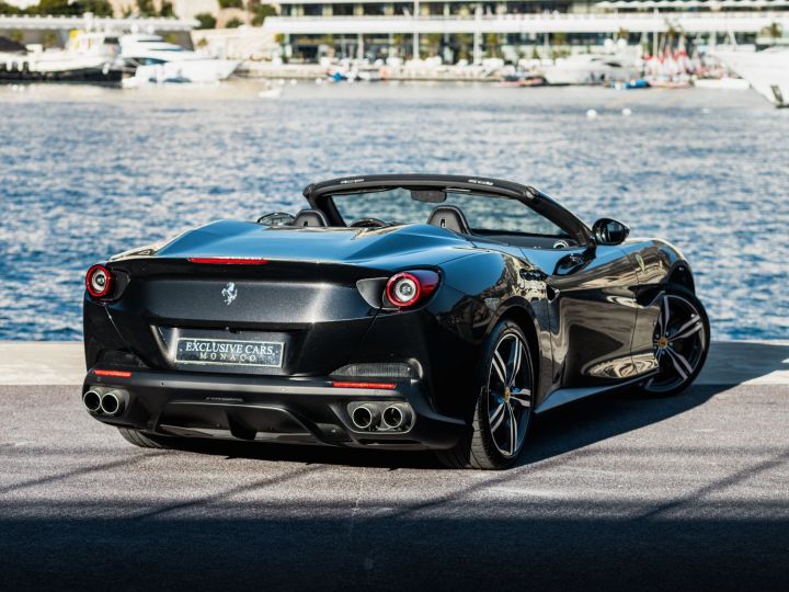 Ferrari Portofino 3.9 GT TURBO V8 600 CV - MONACO Noir Metal - 32