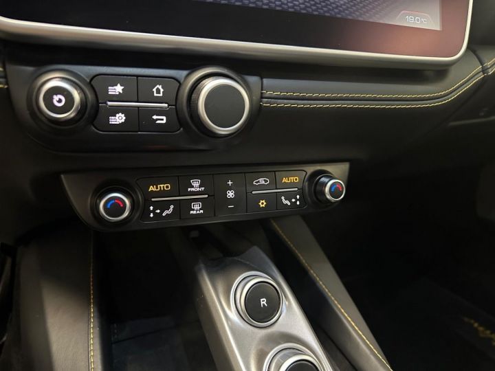 Ferrari Portofino 3.9 V8 CARBONE PASSENGER DISPLAY  Noir - 16