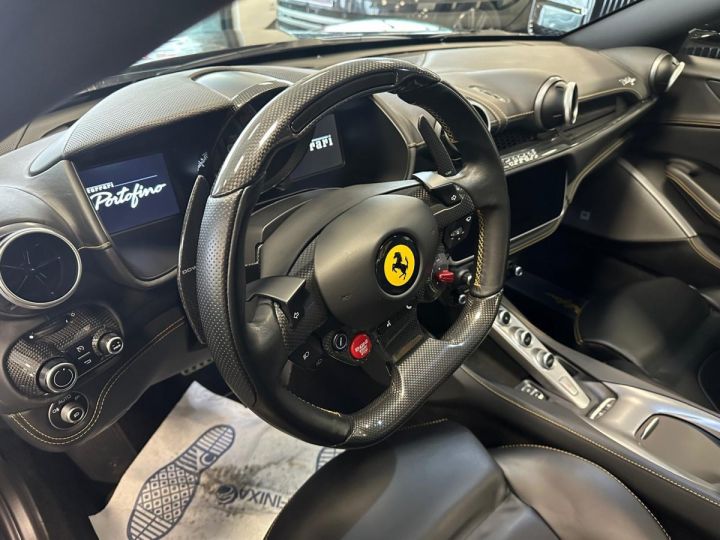 Ferrari Portofino 3.9 V8 CARBONE PASSENGER DISPLAY  Noir - 36