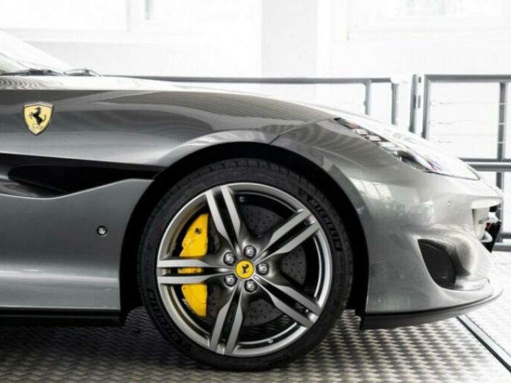 Ferrari Portofino Ferrari Portofino*** APPLE CARPLAY **CAMERA MAGNERIDE  gris - 6