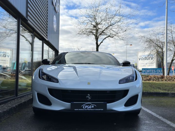 Ferrari Portofino  PORTOFINO 3.9 V8 600 biton blanc-noir - 3