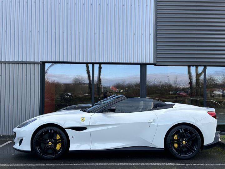 Ferrari Portofino  PORTOFINO 3.9 V8 600 biton blanc-noir - 8