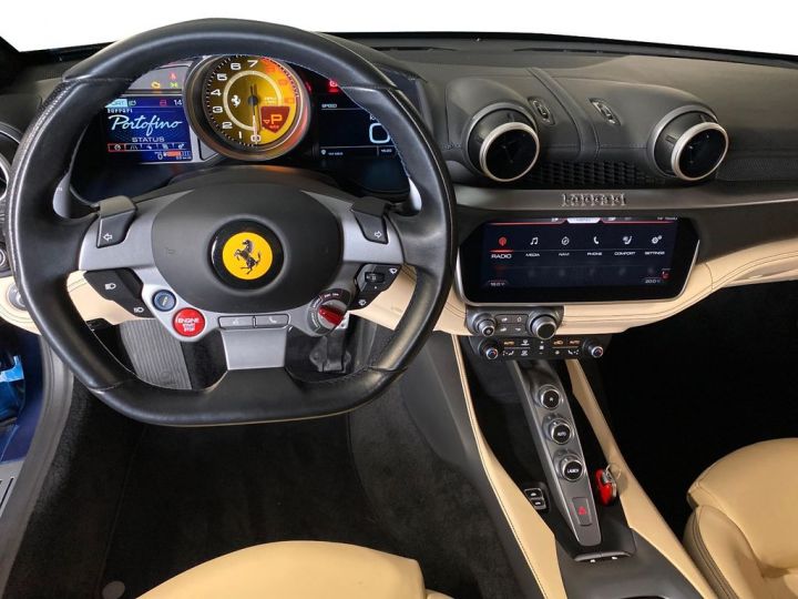 Ferrari Portofino V8 3.9 600 ch 4P °MAGNERIDE Carbon Céramic 1èreM ° entretien Ferrari de 7 ans jusqu'au 10/2026 ° Garantie Ferrari 10/2024 Bleu - 9