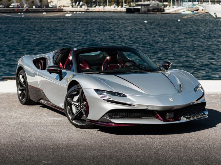 Ferrari SF90 Stradale SPIDER V8 1000 CV TAILOR MADE – VEHICULE NEUF Silver Crystal Extra Campionario - 2