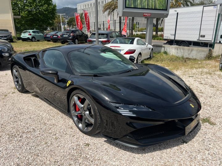 Ferrari SF90 Stradale V8 PHEV  Noir - 2