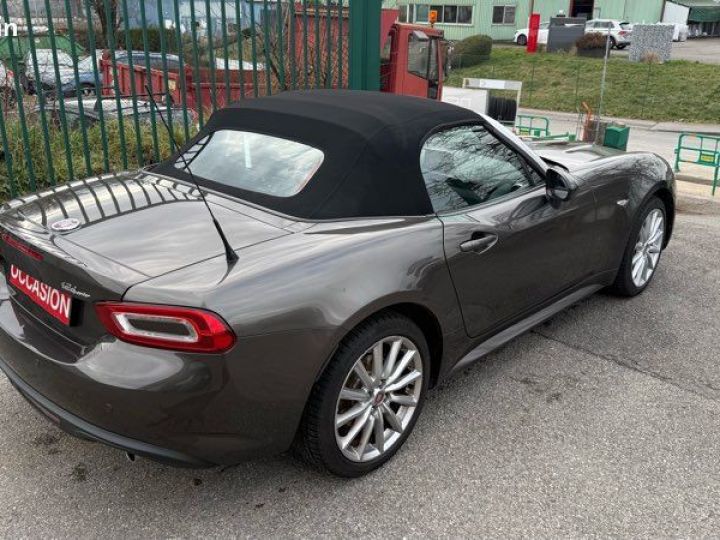 Fiat 124 Spider II Autre - 9