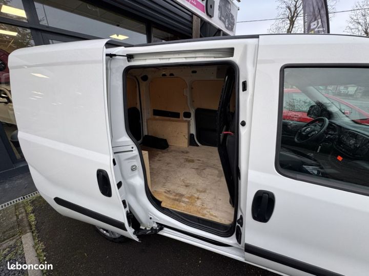 Fiat Doblo 1,6L 105 Ch 3 Places Blanc - 5