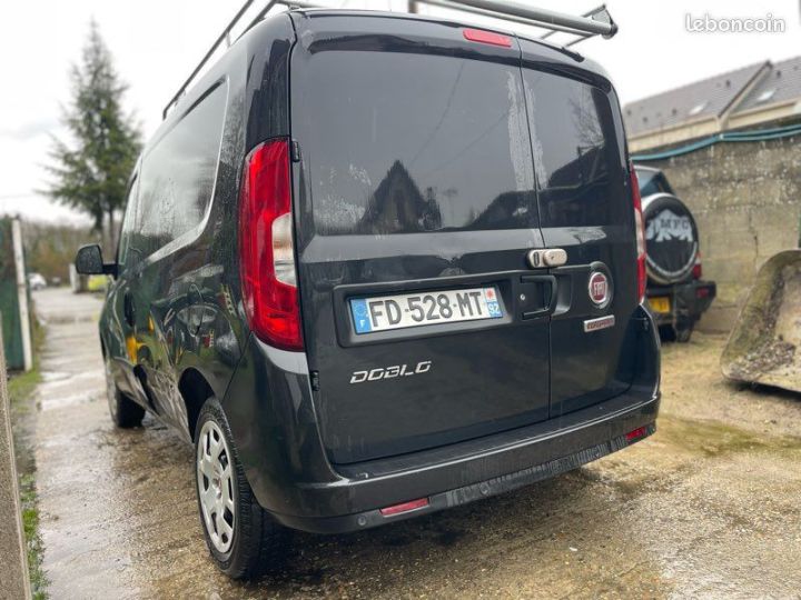 Fiat Doblo Cargo III Fourgon Phase 2 1.4 i 95 cv Noir - 3