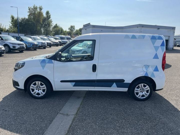 Fiat Doblo II 1.6 BlueHDi 75ch 3Places Clim Régulateur 10750€ H.T. TVA20% BLANC - 10