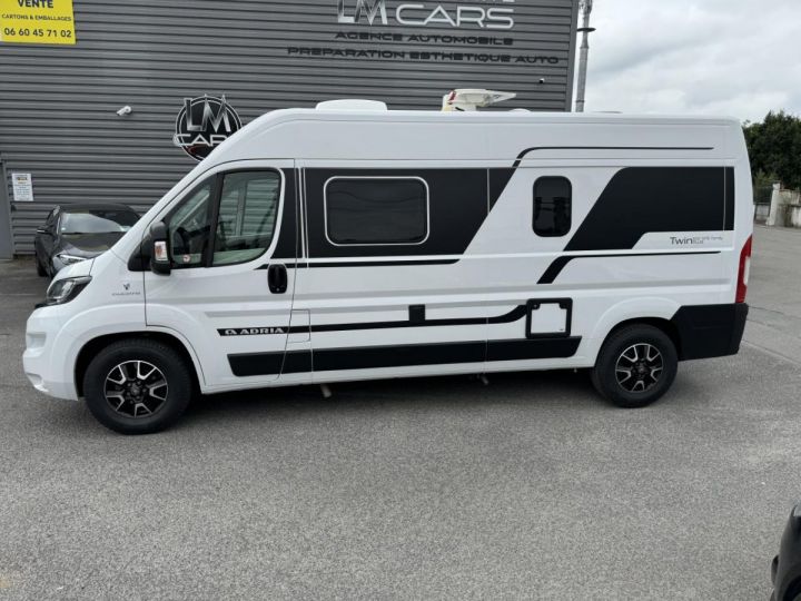 Fiat Ducato ADRIA TWIN PLUS 600 SPD FAMILY BLANC - 3