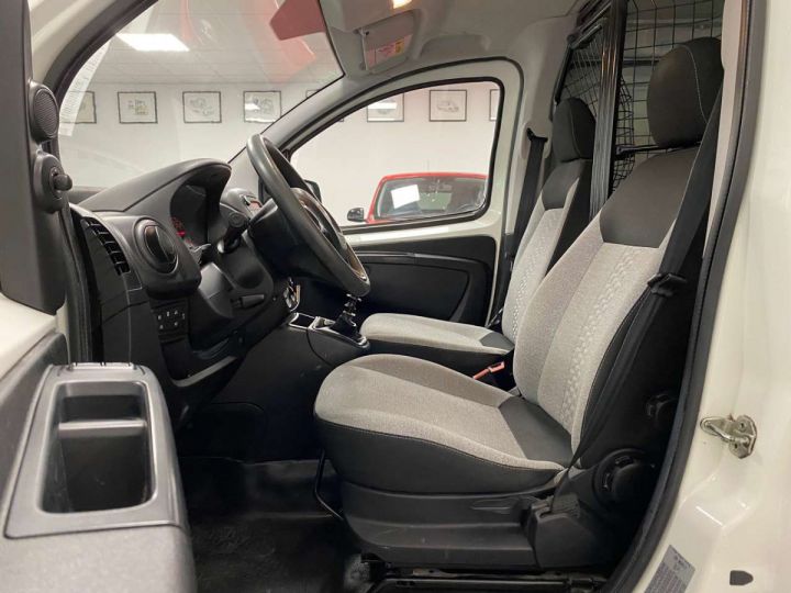 Fiat Fiorino 1.4i- UTILITAIRE 2PLCS- CLIM- 1ermain- CNG Blanc Métallisé - 12