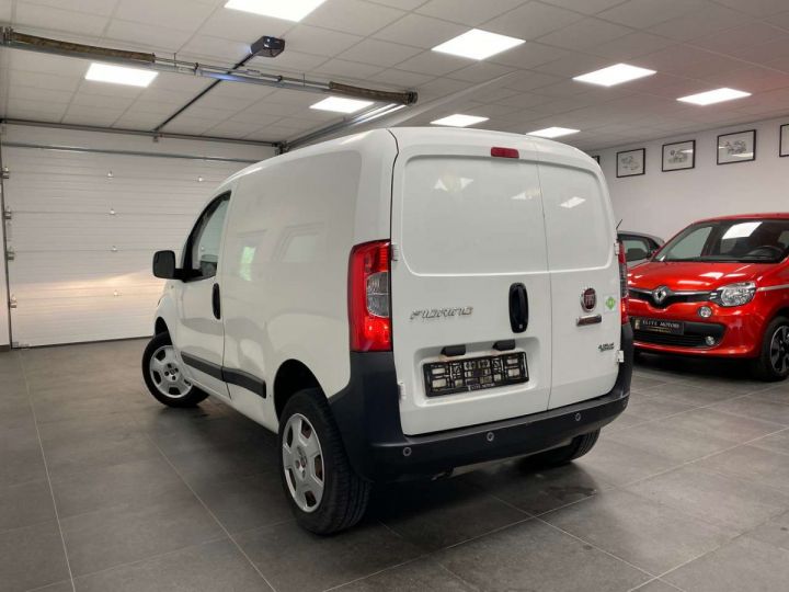 Fiat Fiorino 1.4i- UTILITAIRE 2PLCS- CLIM- 1ermain- CNG- NEUF Blanc Métallisé - 8