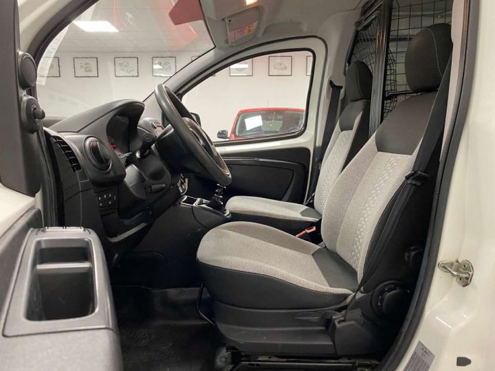 Fiat Fiorino 1.4i- UTILITAIRE 2PLCS- CLIM- 1ermain- CNG- NEUF Blanc Métallisé - 10