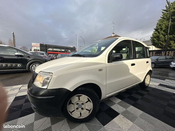 Fiat Panda 1.1 8V 54CH TEAM II Blanc - 4