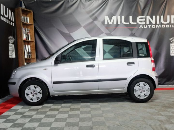 Fiat Panda 1.2 8V 60CH DYNAMIC Gris C - 6