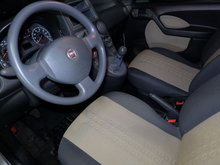 Fiat Panda 1.2 8V 60CH DYNAMIC Gris C - 7