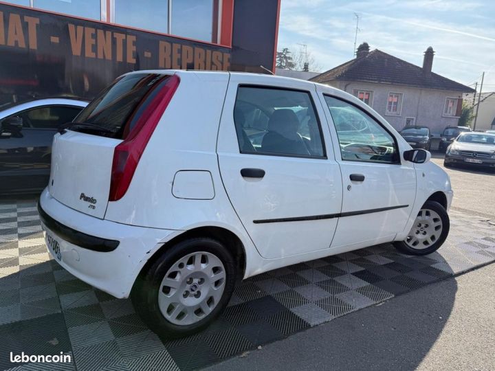 Fiat Punto JTD 85 EMOTION 5P Blanc - 2