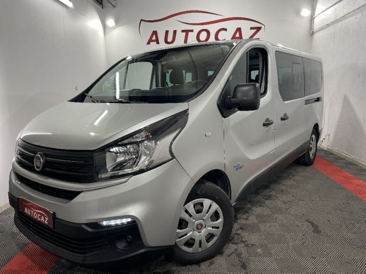 Fiat Talento COMBI L2H1 1.6 Multijet 145 + CAMERA 2017 Gris Clair - 1