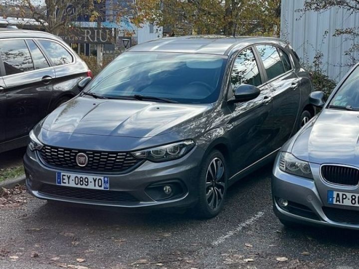 Fiat Tipo 1.4 95CH EASY 5P Gris F - 1