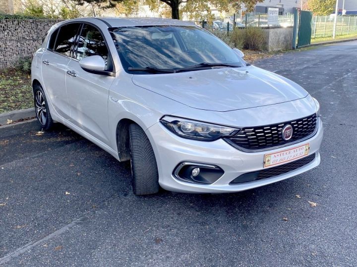 Fiat Tipo 1.4 95CH S/S LOUNGE MY20 5P Gris - 3