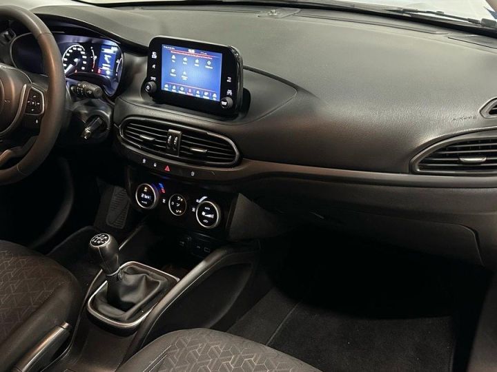 Fiat Tipo Cross 1.0 FireFly Turbo 100ch S/S - Apple Carplay - Garantie Gris Métallisé - 14