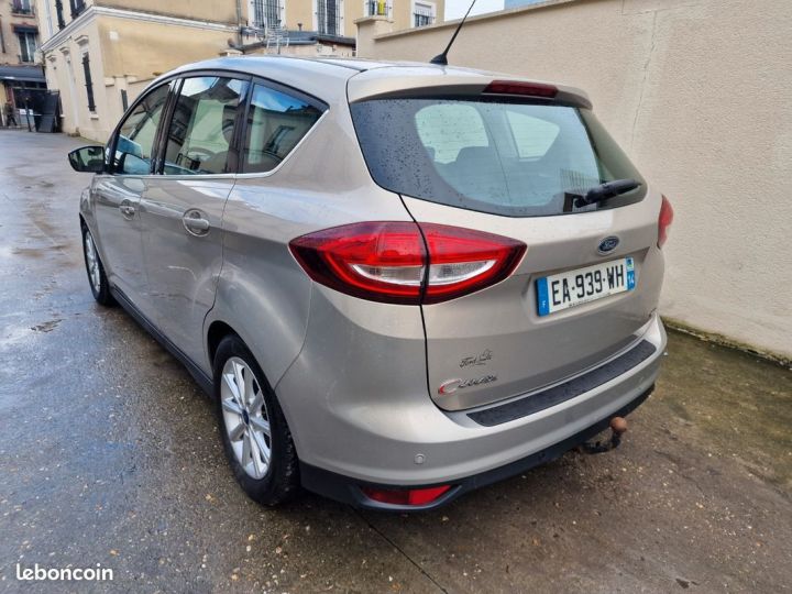 Ford C-Max essence 125ch s&s titanium garantie 12-mois Autre - 3