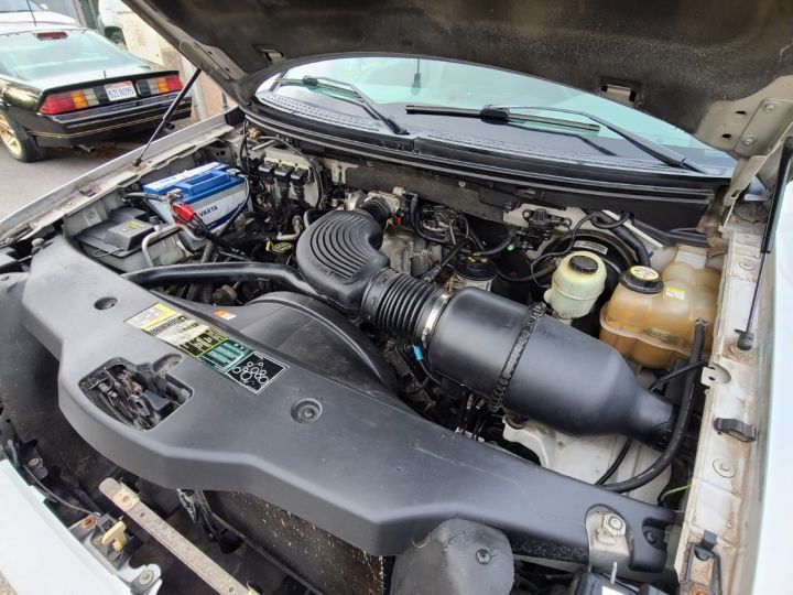 Ford F150 STX V8 4.6L Extended Gris Argent - 28
