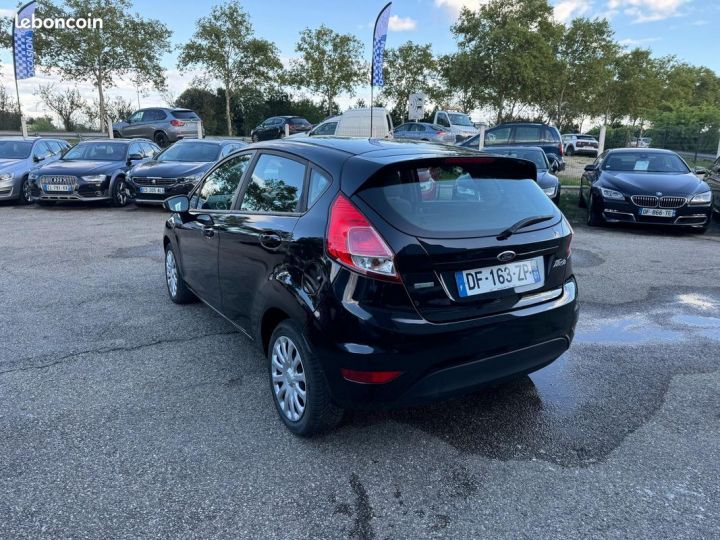 Ford Fiesta 1.0 ecoboost 100 ch s&s trend Noir - 5