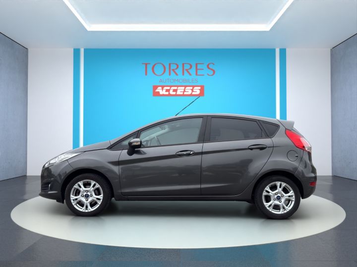 Ford Fiesta 1.2 82 Ch édition essence 5 portes Gris - 1