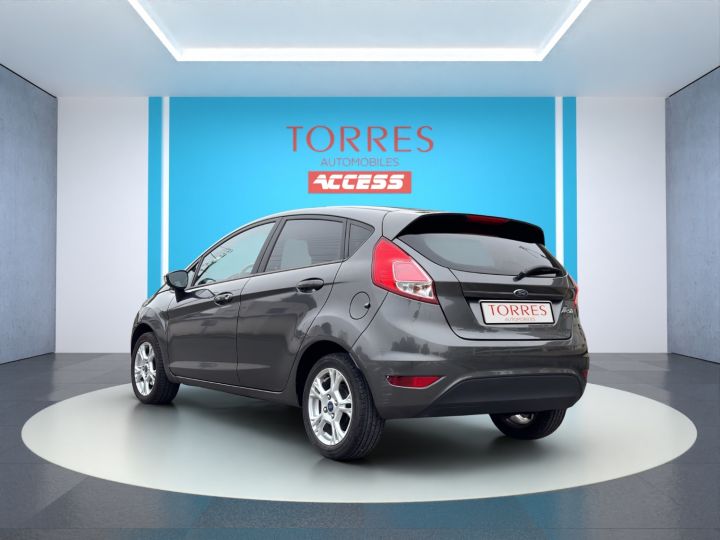 Ford Fiesta 1.2 82 Ch édition essence 5 portes Gris - 3