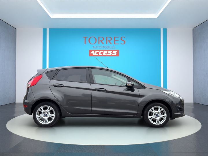 Ford Fiesta 1.2 82 Ch édition essence 5 portes Gris - 6