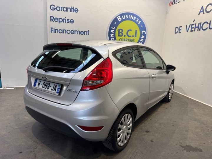 Ford Fiesta 1.25 60CH TREND PACK 3P Gris - 5