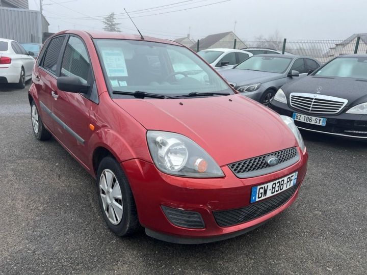 Ford Fiesta 1.4 TDCI 68CH TREND 5P Rouge - 1