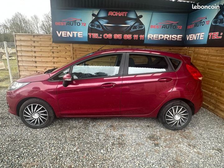 Ford Fiesta 1.4 TDCi 70CH Trend Rouge - 5