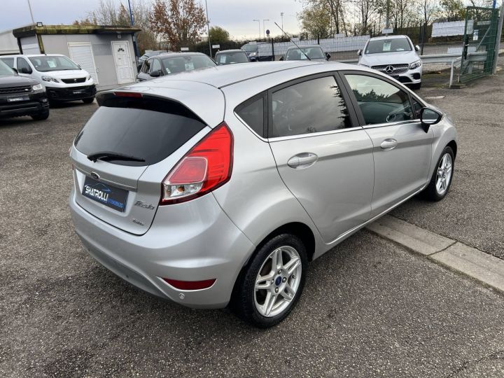 Ford Fiesta IV 1.5 TDCi 75ch 4cv 5Portes 5Places Régulateur ClimAuto GRIS - 5