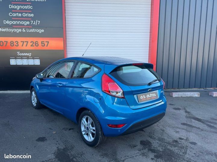 Ford Fiesta VI phase 2 1.0 SCI 12v 80 CV Bleu essence fermeture centralisée crit’Air1 radar de stationnement commande au volant Bluetooth Bleu - 2