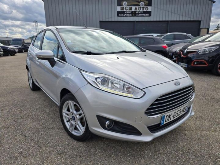 Ford Fiesta vi phase 2 finition titanium Gris - 1