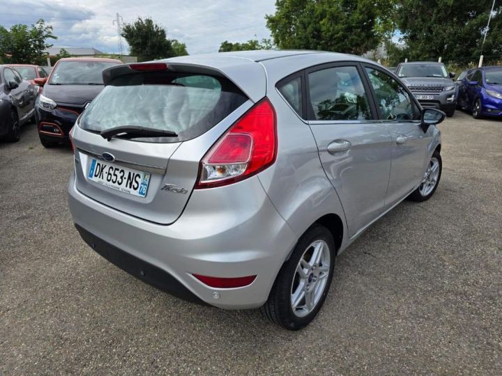 Ford Fiesta vi phase 2 finition titanium Gris - 3