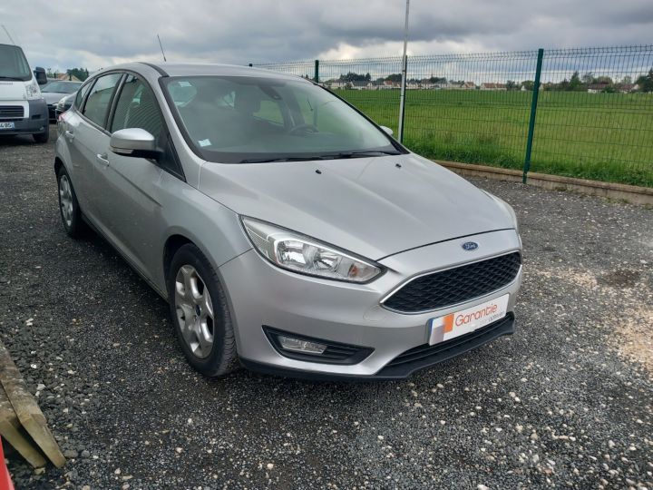 Ford Focus 1.6 TDCI 115 S/S TREND Grise - 3