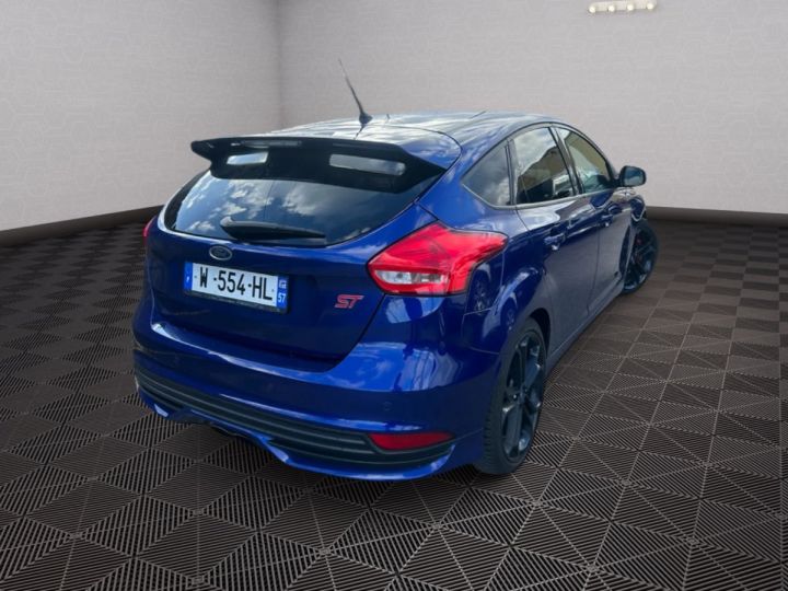 Ford Focus 2.0 ECOBOOST 250 ST 5P CUIR GPS Bleu - 2