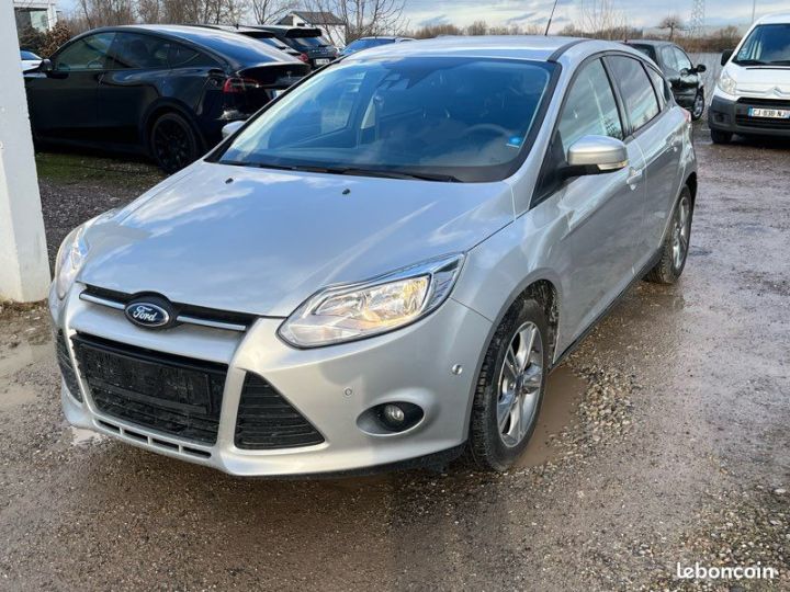 Ford Focus 3 1.0L Ecoboost 100cv Gris - 2