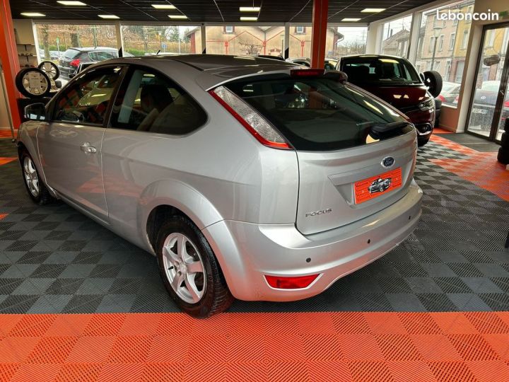 Ford Focus PACK TREND 1.6I 16V 100 cv Garantie 12 mois  - 2