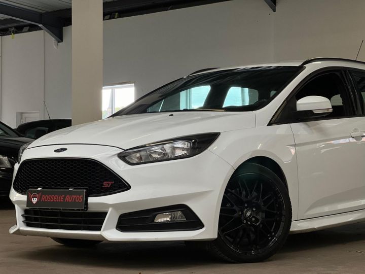 Ford Focus ST 2.0 TDCI 185CH SW Blanc Métallisé - 19