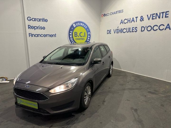 Ford Focus SW 1.0 ECOBOOST 125CH STOP&START TREND Marron - 2