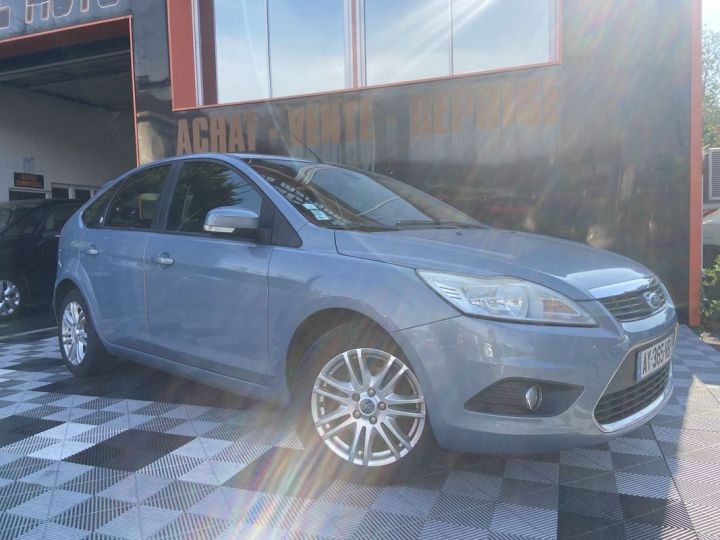 Ford Focus SW 1.6 TDCI 90CH GHIA Gris - 1