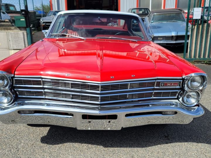 Ford Galaxie 500 XL Coupé Fastback Rouge - 2